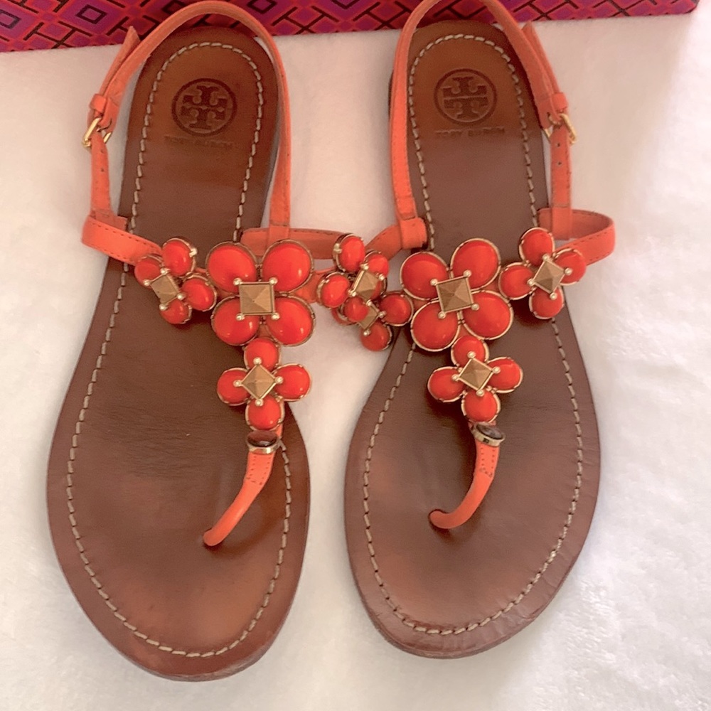Tory Burch size 7.5 Coral sandals.